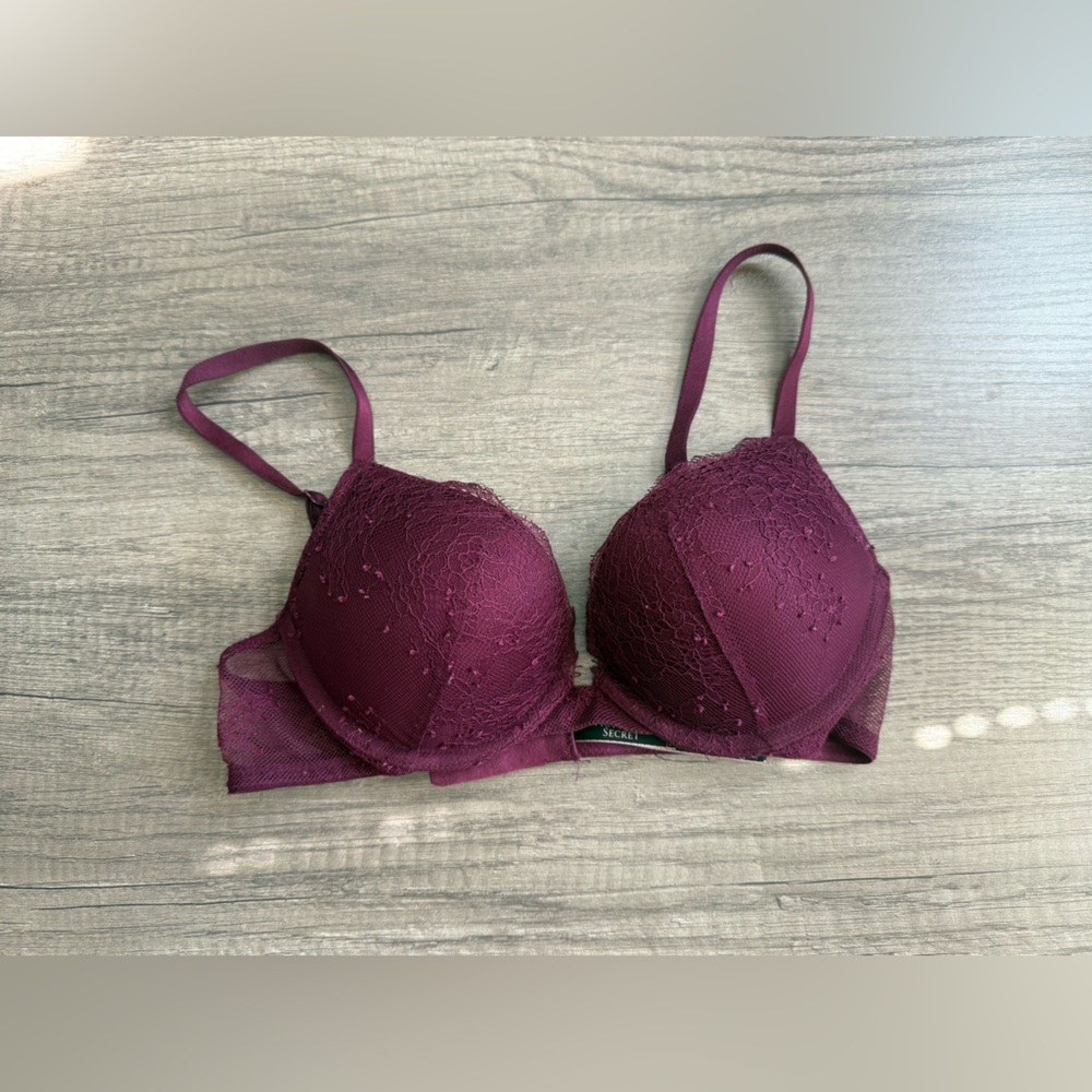 Victoria's Secret Bombshell plunge bra 32A